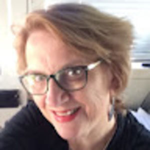 Meet your Posher, Elaine